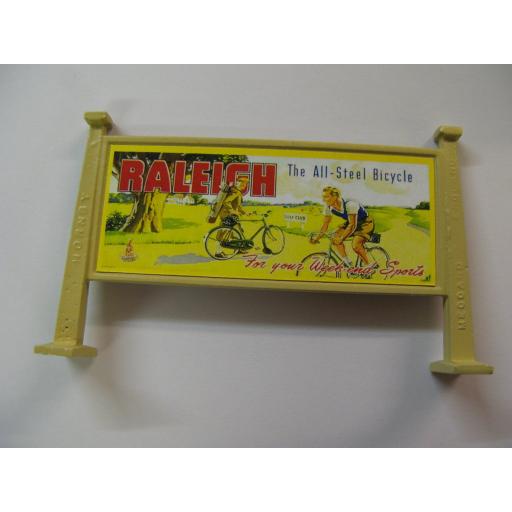Looks Like Hornby - Raleigh (For your Week-end Sports) | Dolly Dyes, Hornby Trains